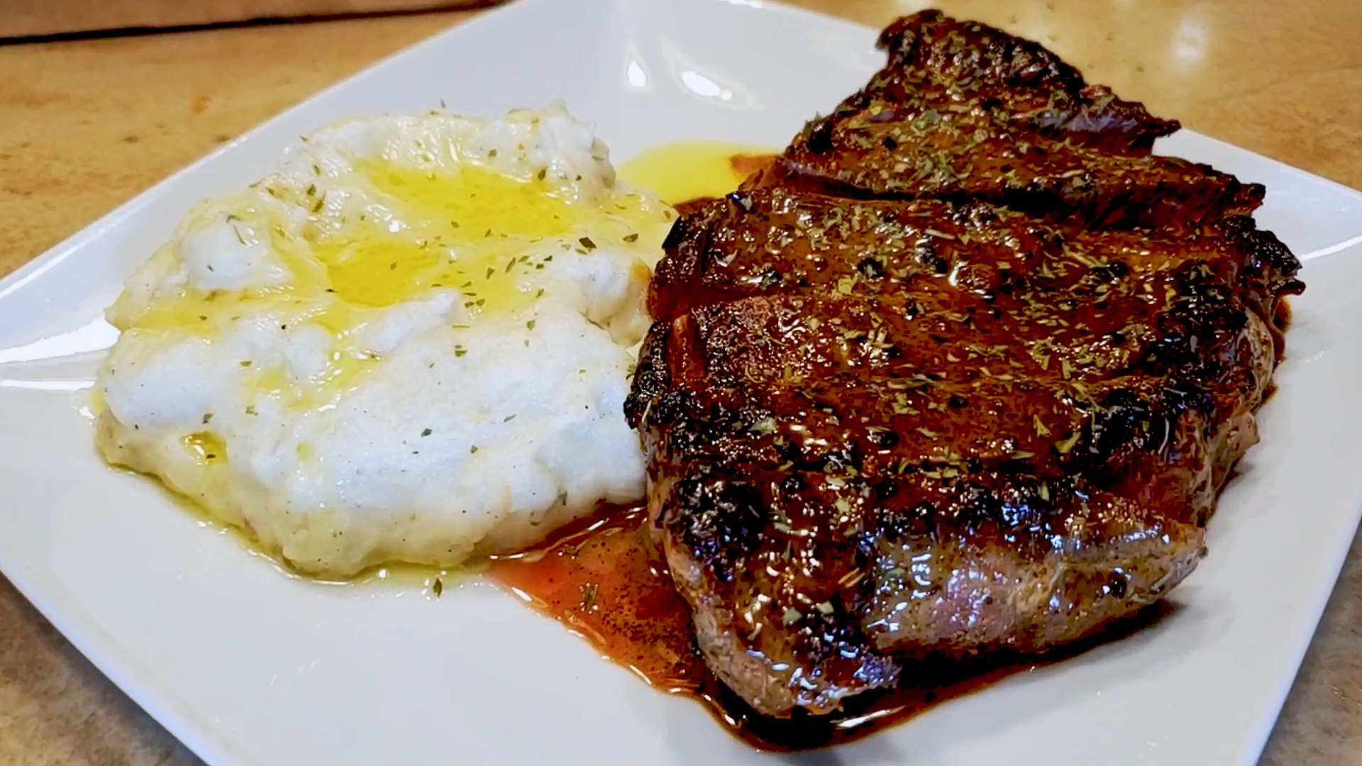 Smoky Bourbon Steak – TasteDis