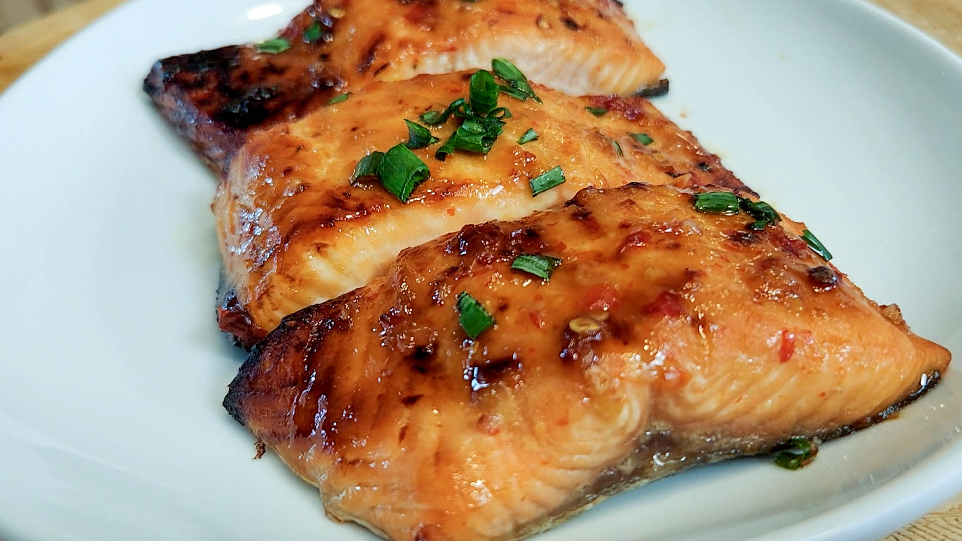 Thai Salmon in Sweet Chili Glaze – TasteDis